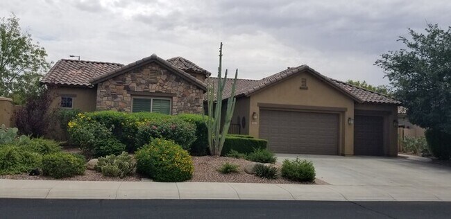 Foto del edificio - Single level 4BR 4BA Gem with a Pool and all the Extras