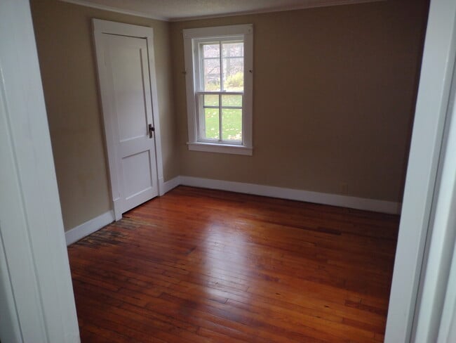 Building Photo - 101 Behm Rd