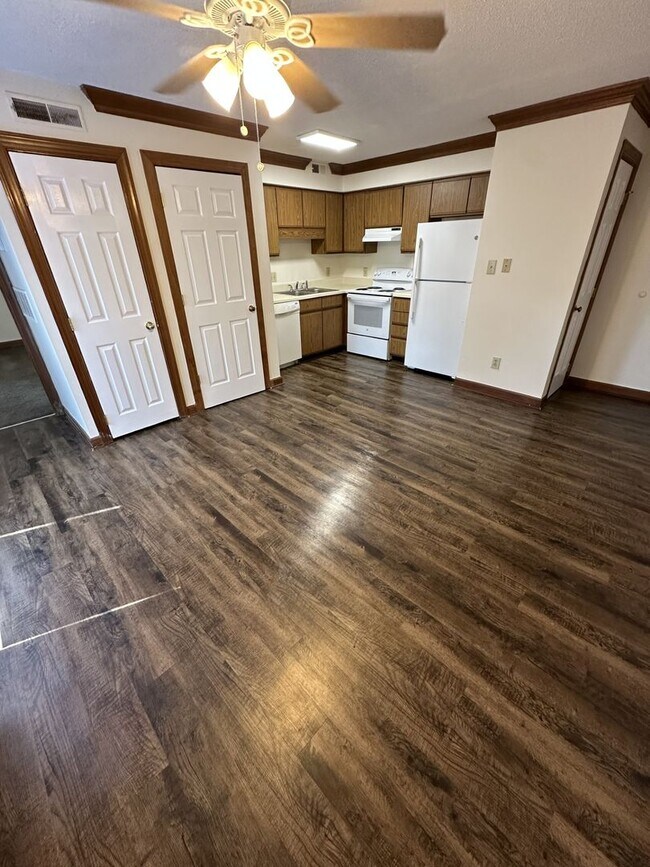 Foto del edificio - 3530-101 Ivy Commons Drive