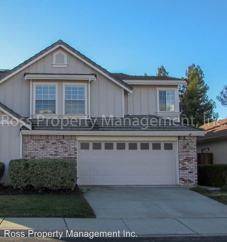 Foto principal - 4 br, 2.5 bath House - 2554 Glen Isle Avenue
