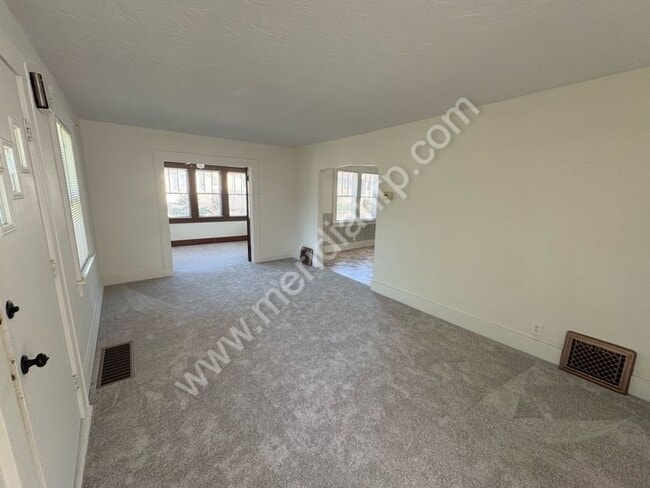 Building Photo - 1838 3rd St