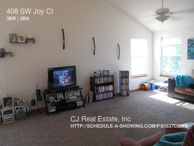 Building Photo - 408 SW Joy Ct