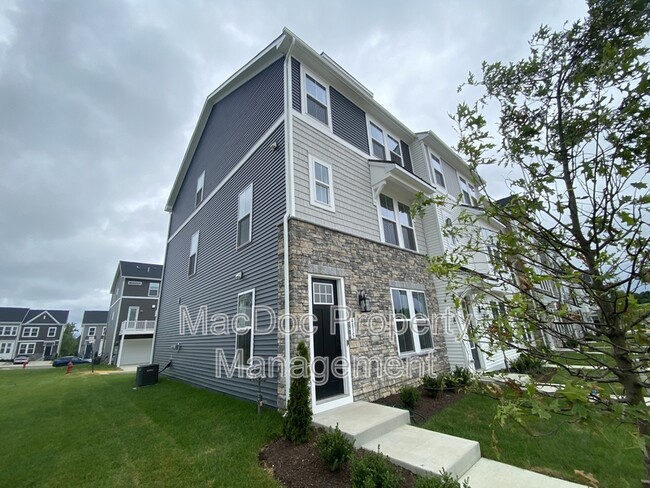 Building Photo - 4815 Jackson Village Pky