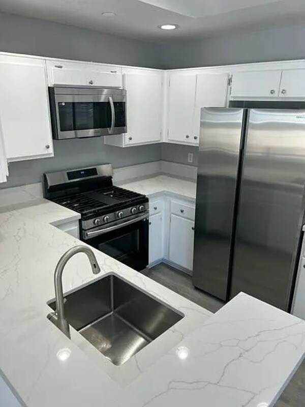 Foto del edificio - 7720 Riverdale Wy