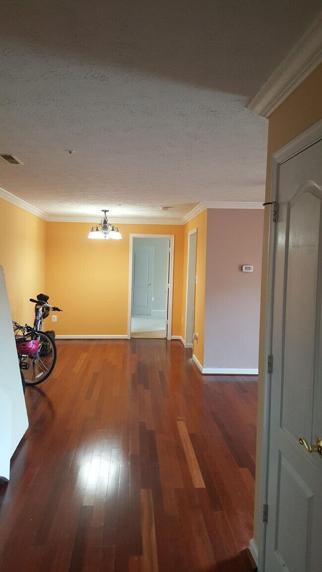 Building Photo - 11212 Blue Fox Pl