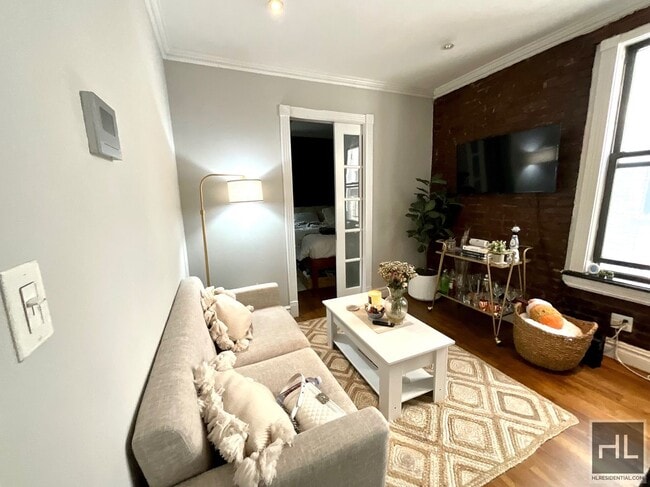 Building Photo - E 13TH ST.