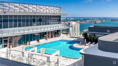 Building Photo - 1000 Brickell Plaza