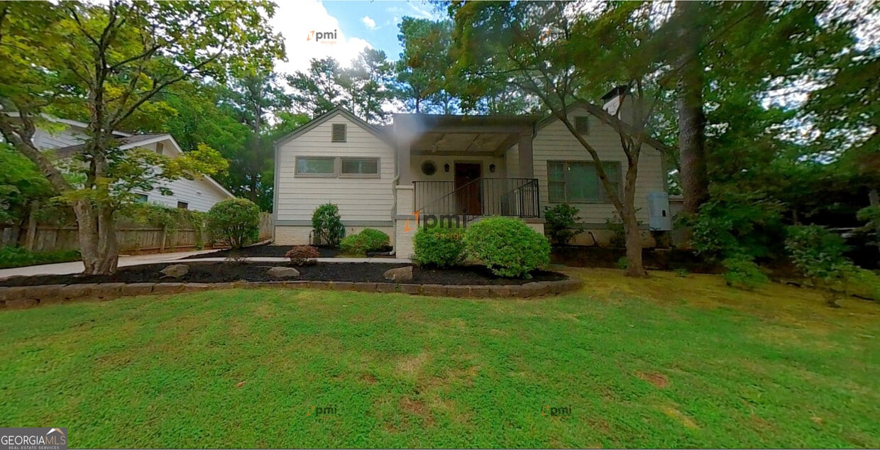 Primary Photo - 2221 Melante Dr NE
