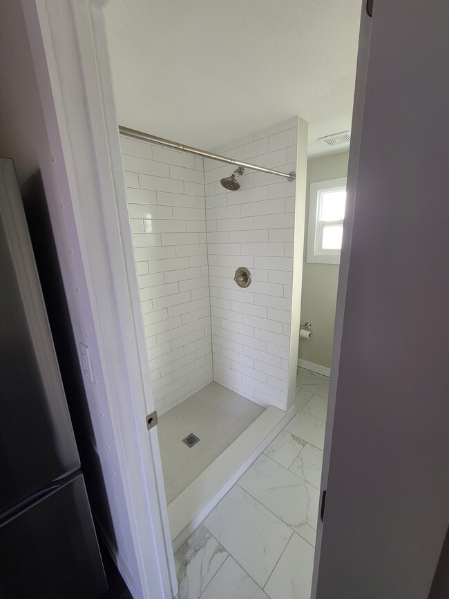 Foto del edificio - 6204 Pennsylvania Ave