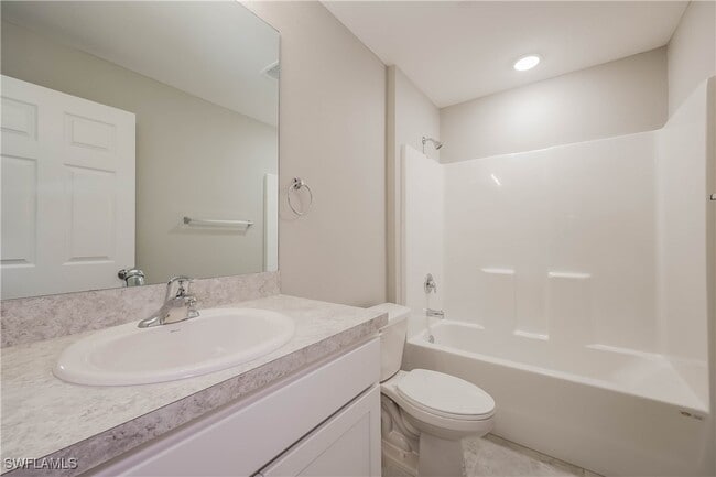 Foto del edificio - 3114 70th St W