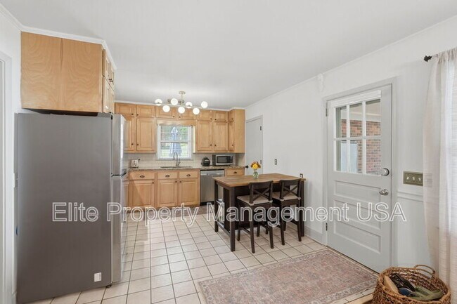Foto del edificio - 1338 Northwood Cir NE