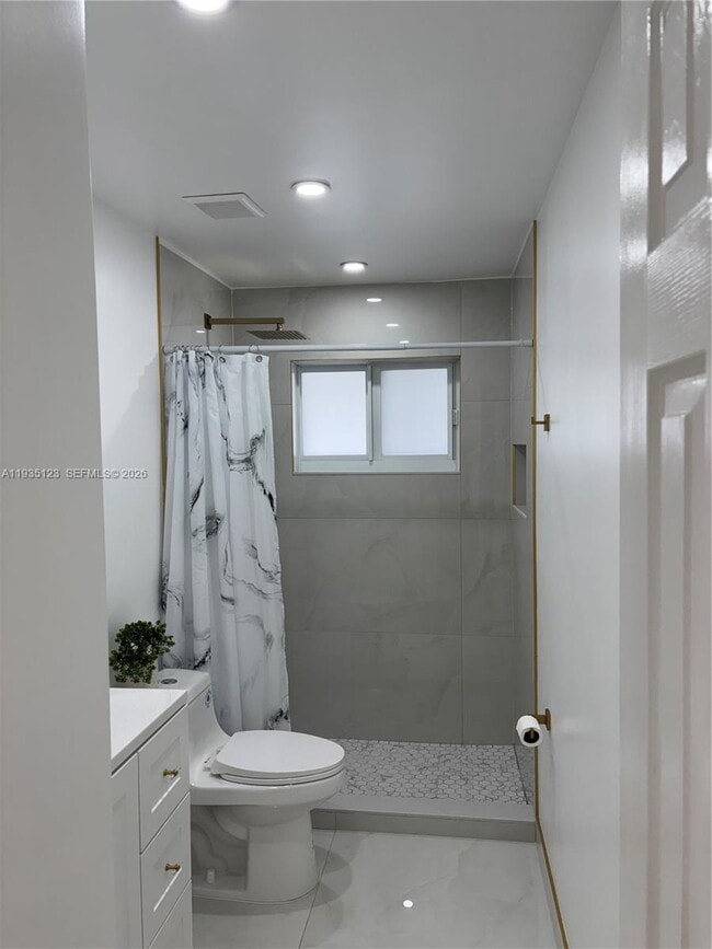 Building Photo - 14799 SW 71st Ln