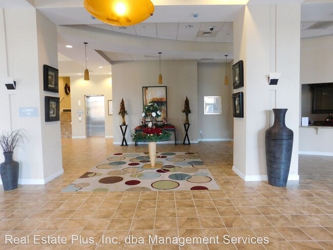 Building Photo - 1 br, 1 bath House - 101 Middle Street #336