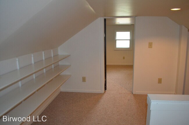 Building Photo - 3 br, 1 bath House - 107 Nichols Rd.
