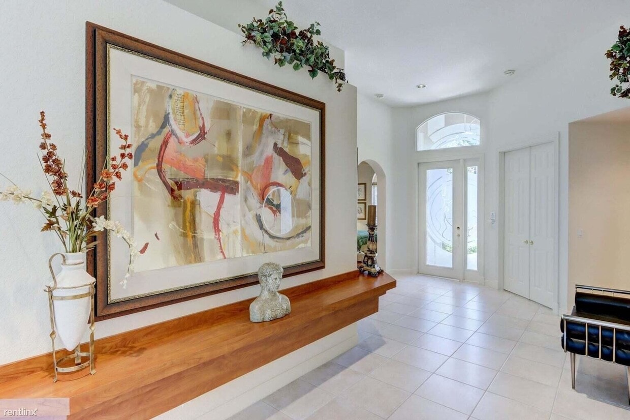 Primary Photo - 3 br, 2.5 bath House - 6255 NW 42nd Way