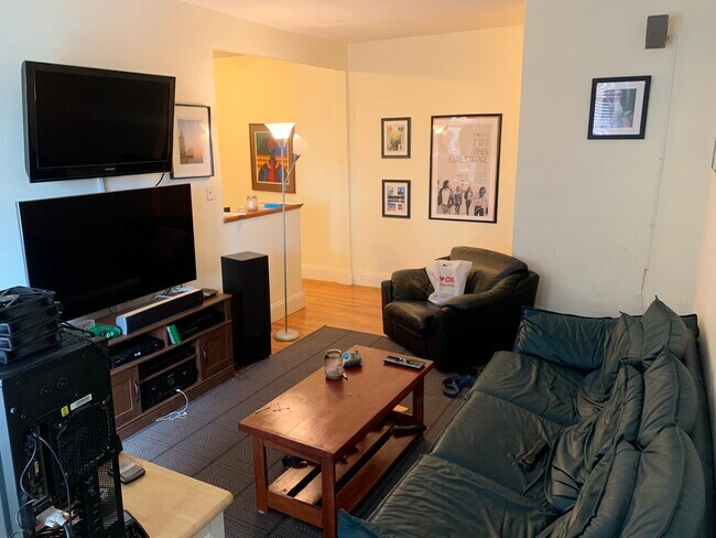 Foto del edificio - 48 Strathmore Rd