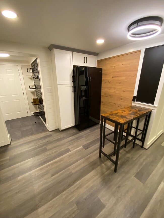 Full size fridge with chalkboard - 1603 Washington St E