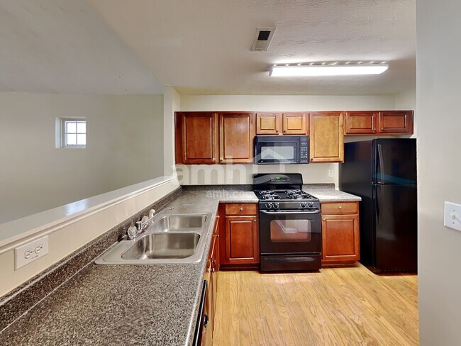Foto del edificio - 204 Arrowhead Dr