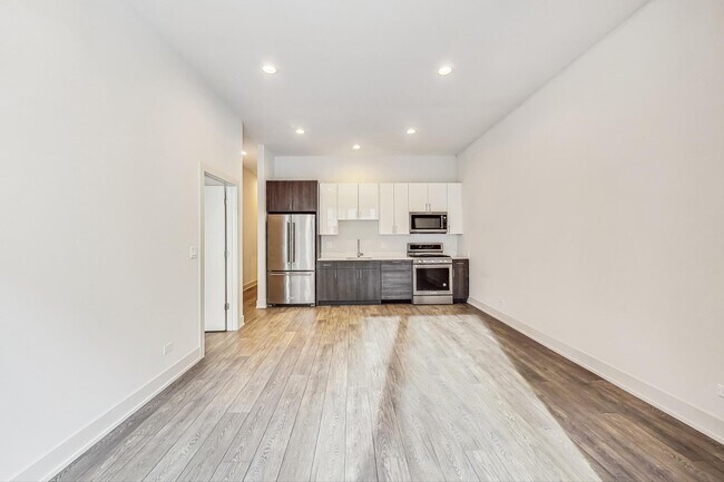 Building Photo - 840 N Larrabee St