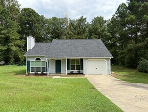 Building Photo - 4406 Tyne Dr