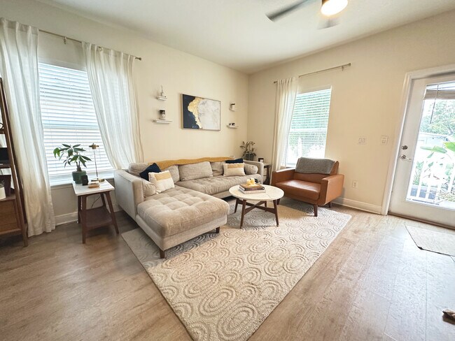 Foto del edificio - 1736 W Walnut St