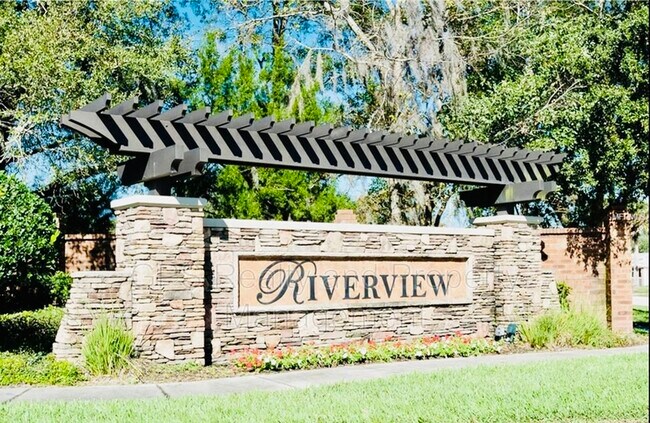 Building Photo - 2758 River Landing Dr