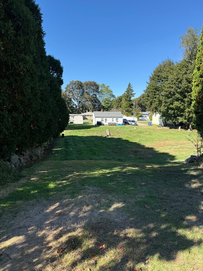 Foto del edificio - 170 Walker Hill Rd