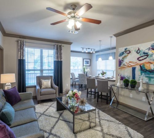 Foto del edificio - $99 App Fee + 1 Month Free | Spacious & Modern!