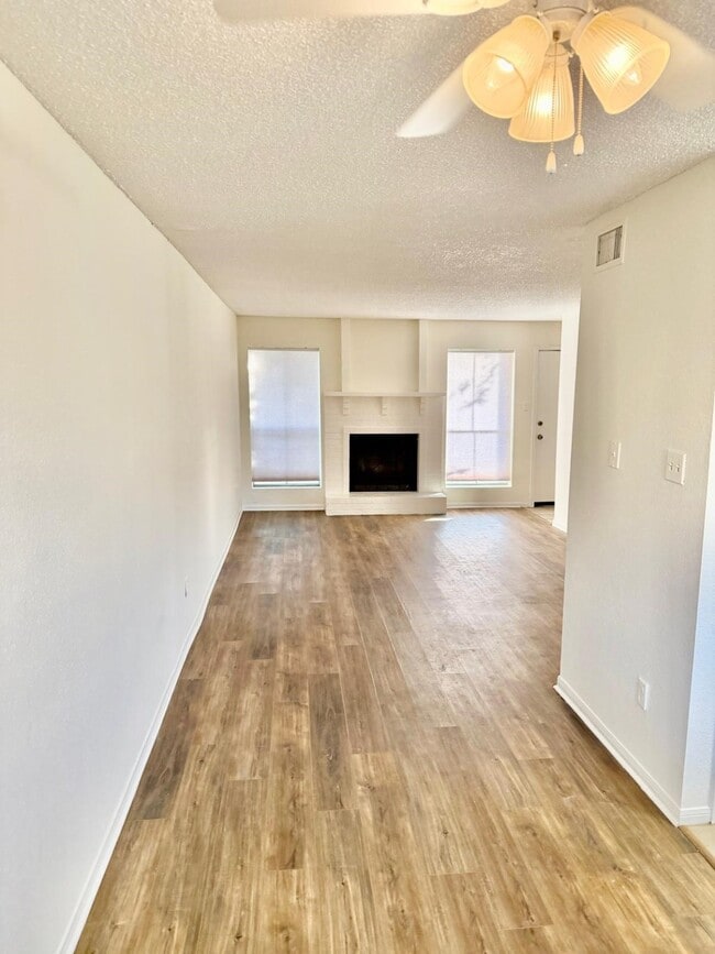 Building Photo - 1500 Bay Area Blvd