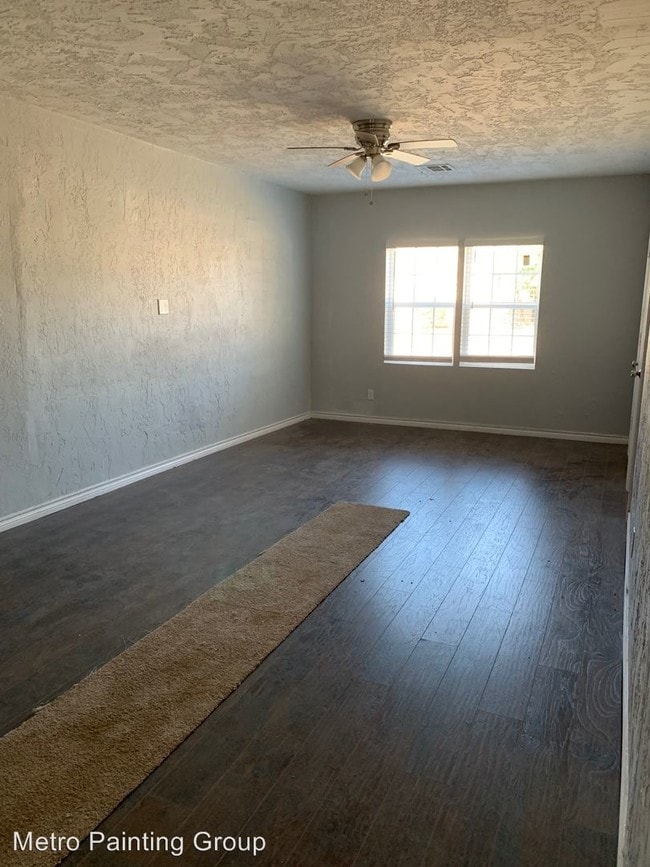 Building Photo - 2 br, 1 bath House - 1702 nw Cherry Unit A