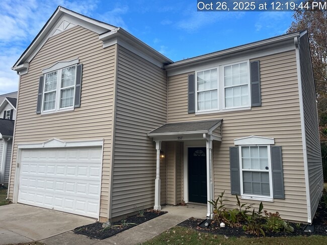 Building Photo - 557 Lakeside Valley Dr Building Photo - 557 Lakeside Valley Dr