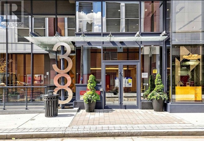 Building Photo - 38 Widmer St