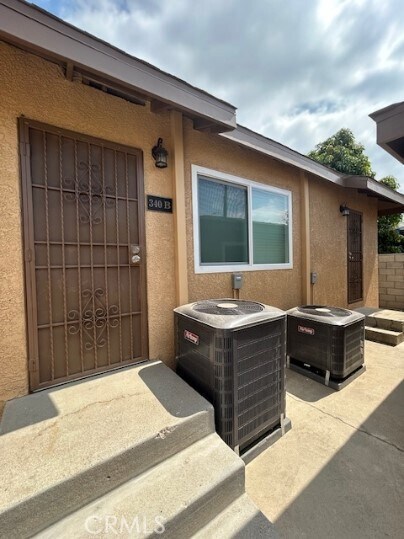 Foto del edificio - 340 W Raymond St