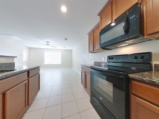 Building Photo - 316 Summer Horse Dr