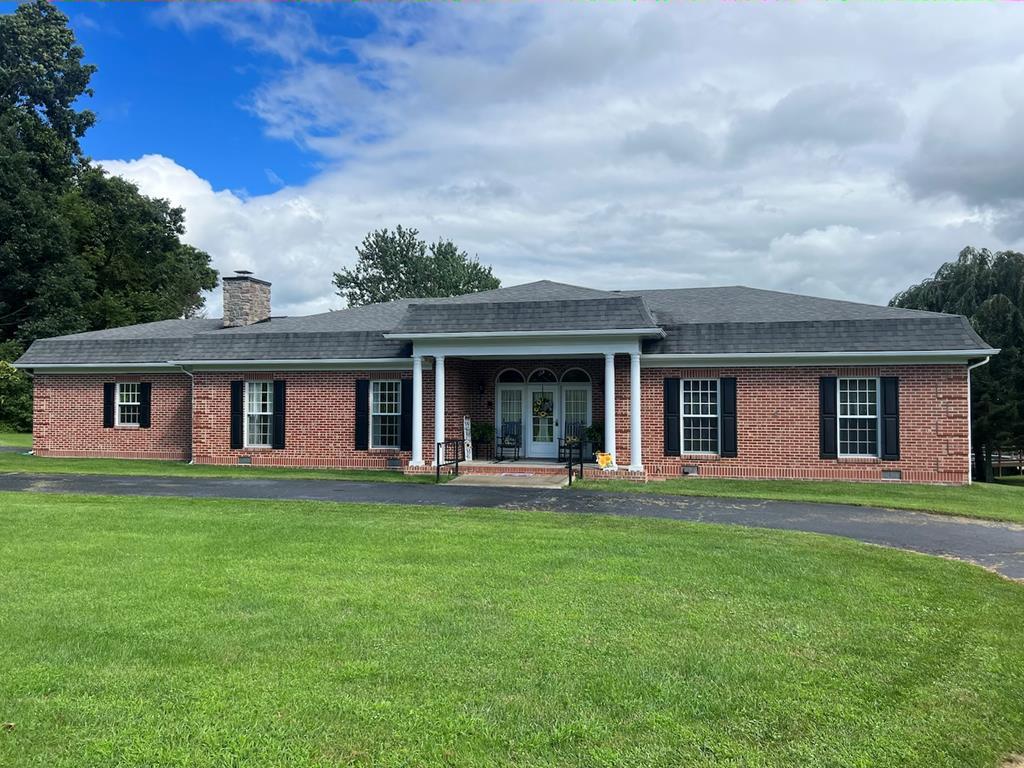 125 Nottingham Dr, Wytheville, VA 24382 House Rental in Wytheville