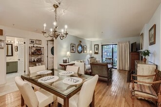 Building Photo - 251 Pearl St