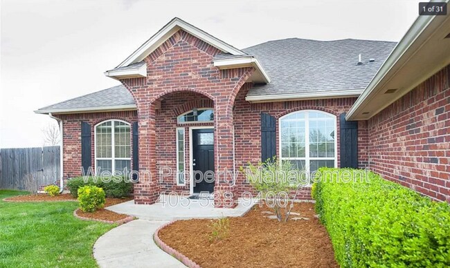 Foto del edificio - 19136 Cottonwood Ct