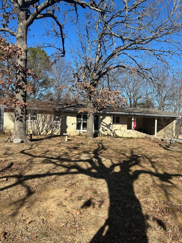 Building Photo - 1236 E Township St