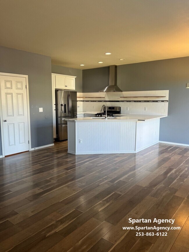 Foto del edificio - 18302 114th Ave E