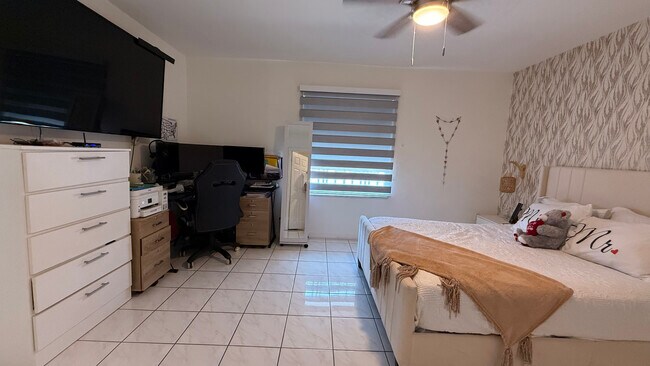Foto del edificio - 9149 NW 119th Ter