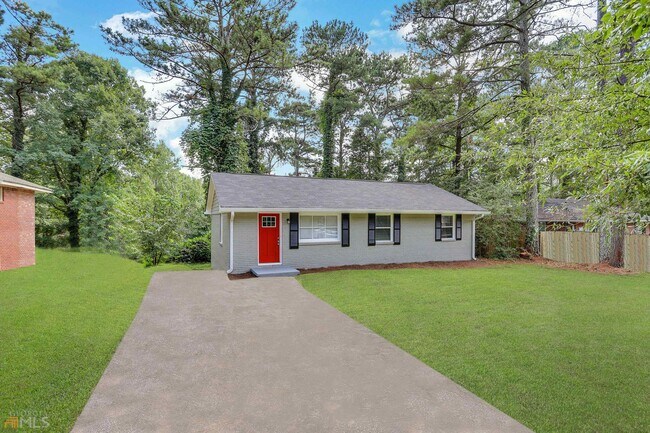 Building Photo - 3681 Daisy Dr