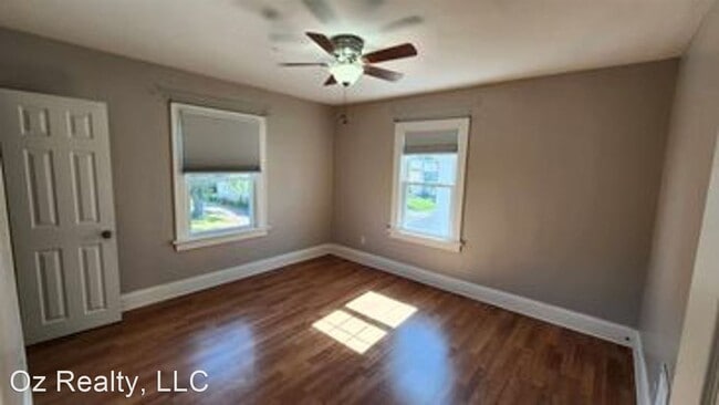 Building Photo - 3 br, 1 bath House - 4045 Kingsbury Ave