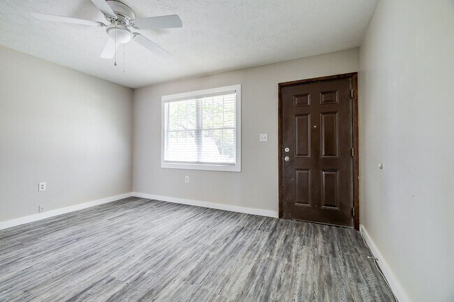 Foto del edificio - Cozy 2BR Duplex with Fenced Yard in Convenient Rincon Location