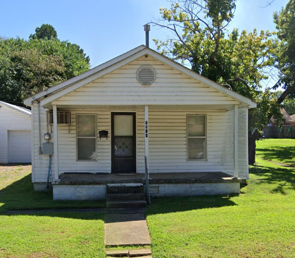 Foto principal - 1309 E River Ave