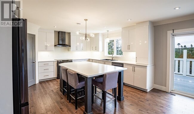 Building Photo - 43 Jera St