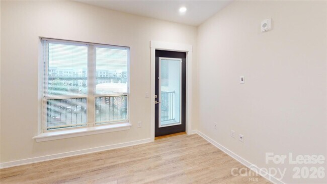 Building Photo - 3630 N Davidson St
