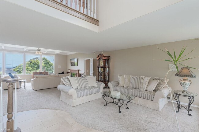 Building Photo - 3 br, 3 bath House - 3895 The Fairway House
