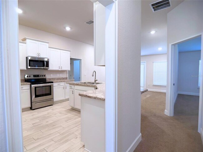 Foto del edificio - 4549 SE 25th Loop