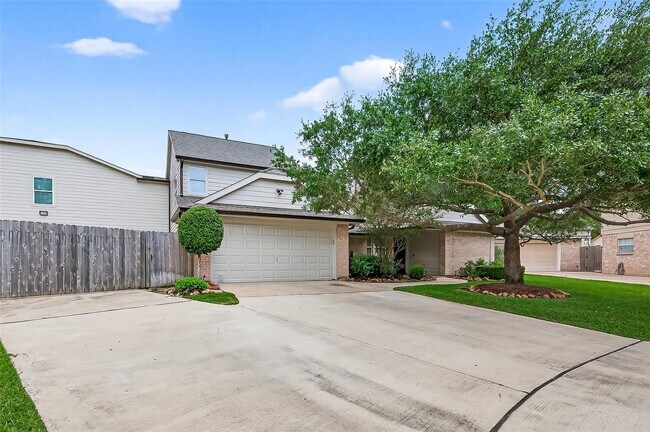 Foto del edificio - 903 Sugarfield Ct