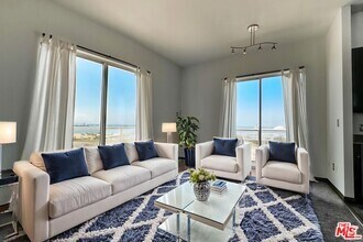 Building Photo - 488 E Ocean Blvd